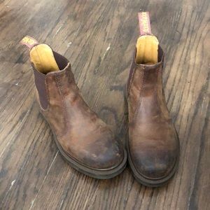 Dr. Martens chelsea boots